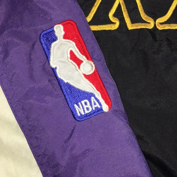 Los Angeles Lakers Pro Player Windbreaker - Picture 7 of 7
